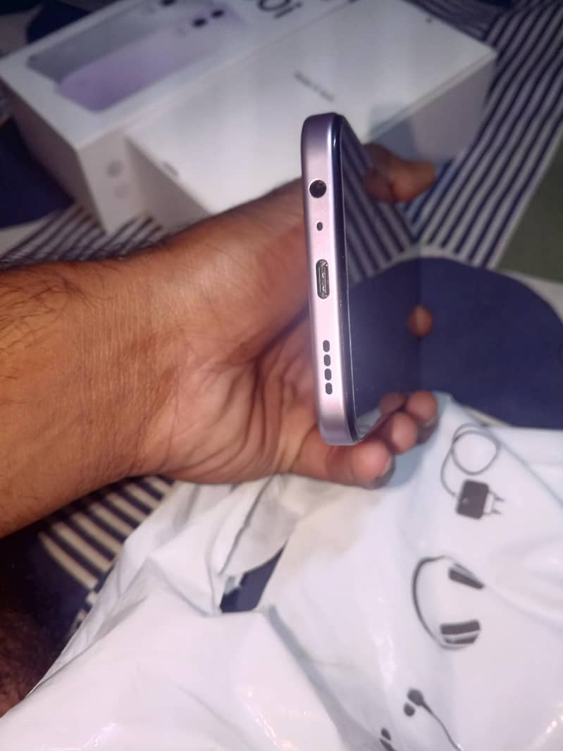 Realme C100i 3