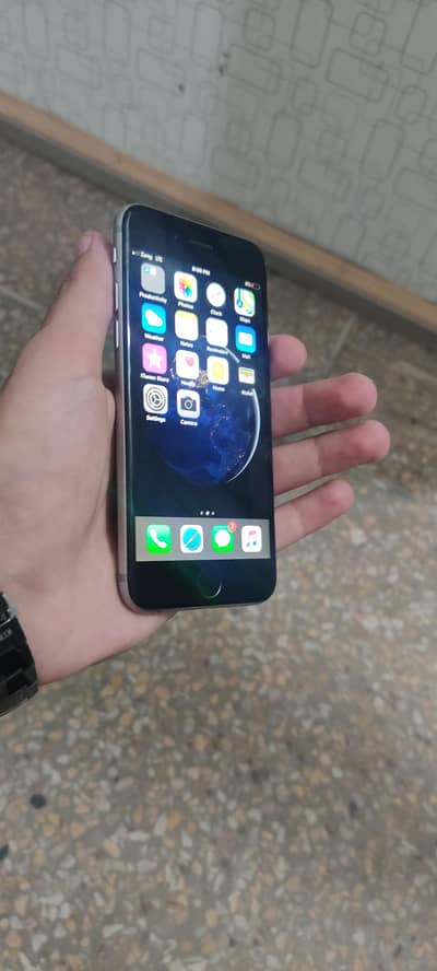 Apple iPhone 6