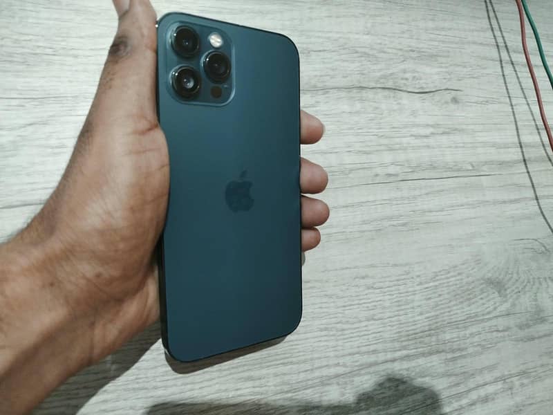 Apple iPhone 12 Pro Max 1