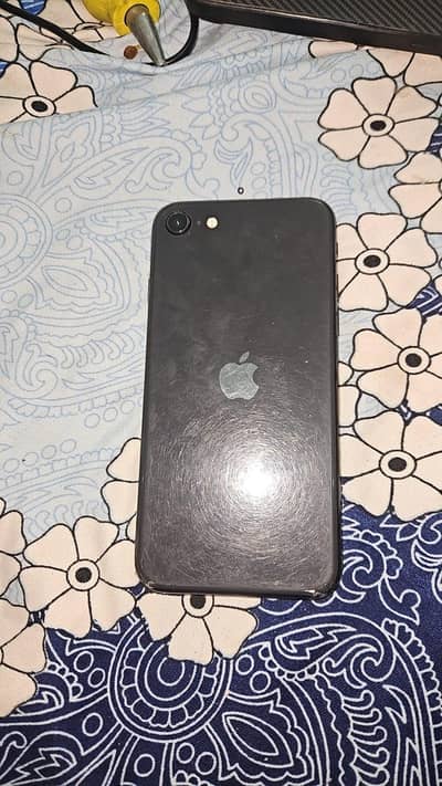 Apple iPhone SE