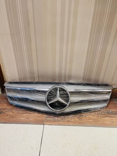 Genuine Mercedes-Benz W204 C-Class Front Grille