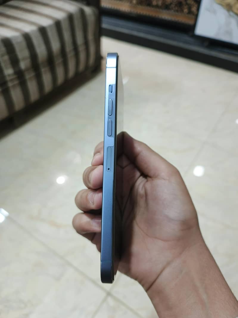 Apple iPhone 13 Pro Max 1