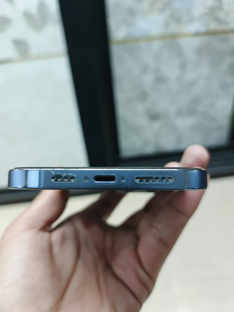 Apple iPhone 13 Pro Max 3