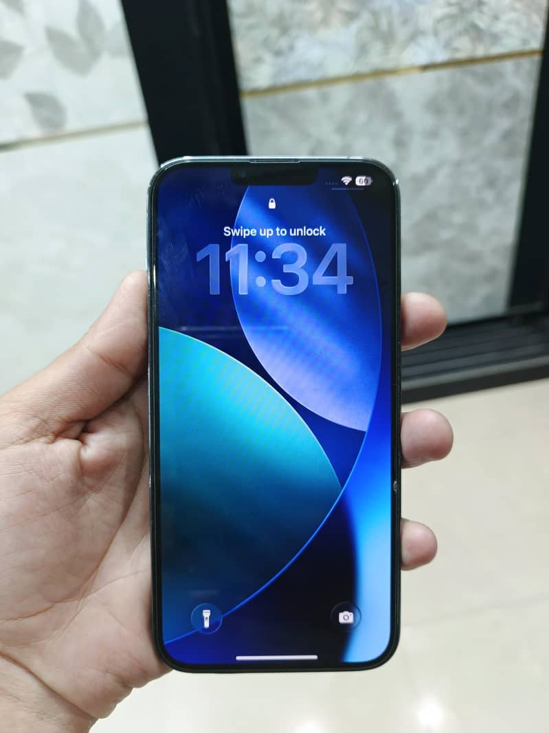 Apple iPhone 13 Pro Max 4