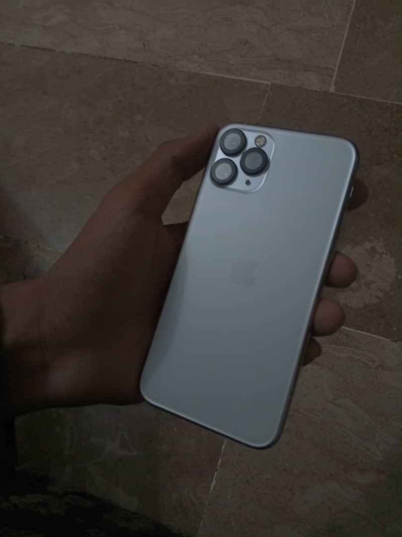 Apple iPhone 11 Pro 0