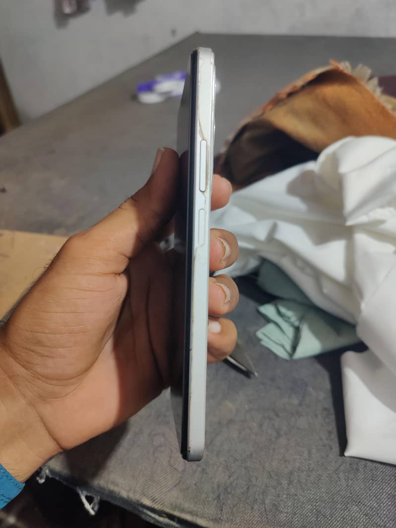 Realme C71 3