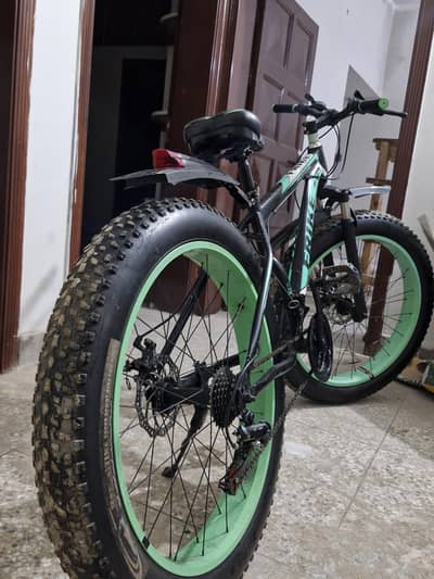Fat tyre cycle imported