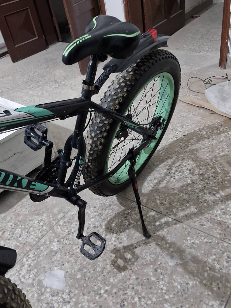 Fat tyre cycle imported 4