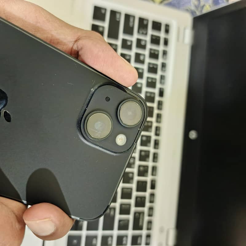 Apple iPhone 14 JV 4