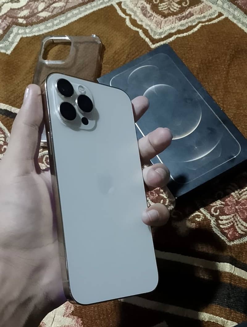 Apple iPhone 12 Pro Max 0