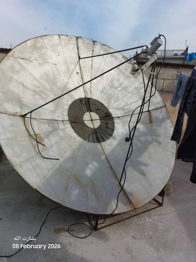 Dish Antena 8 feet, 10/10 condition
