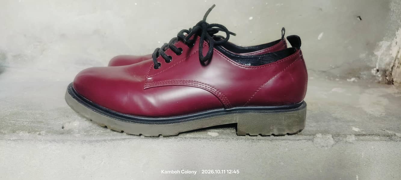 used shoes 2