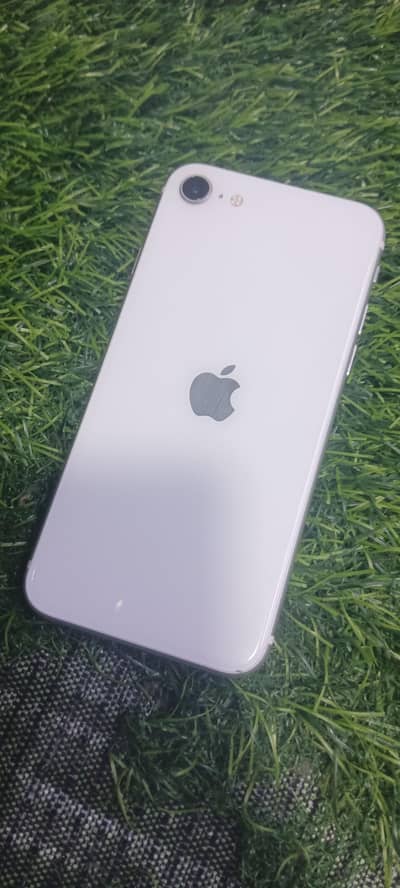 Apple iPhone SE