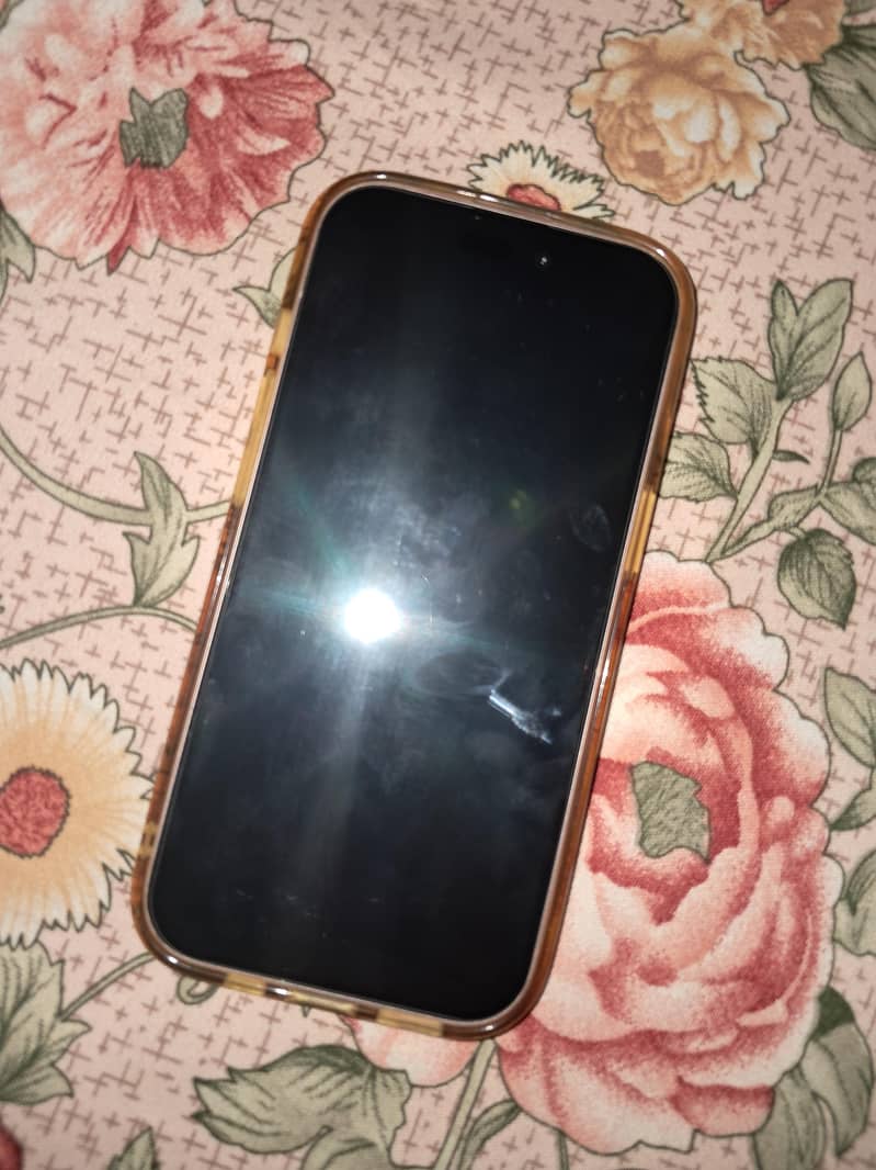 Apple iPhone 15 6