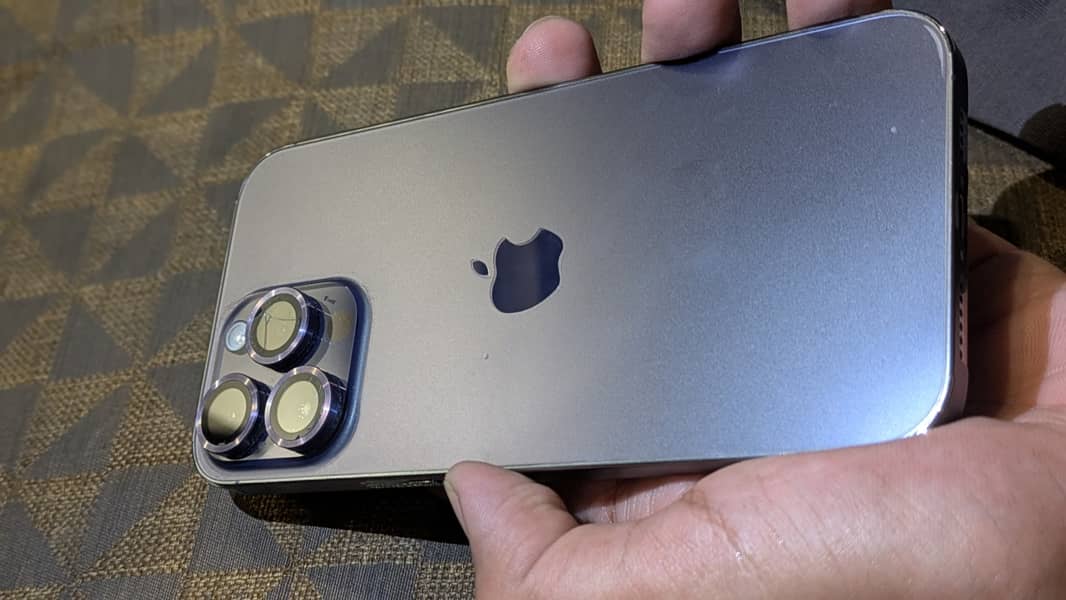 Apple iPhone 14 Pro Max 2