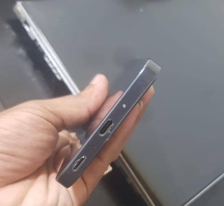 Samsung Mobile A16 0