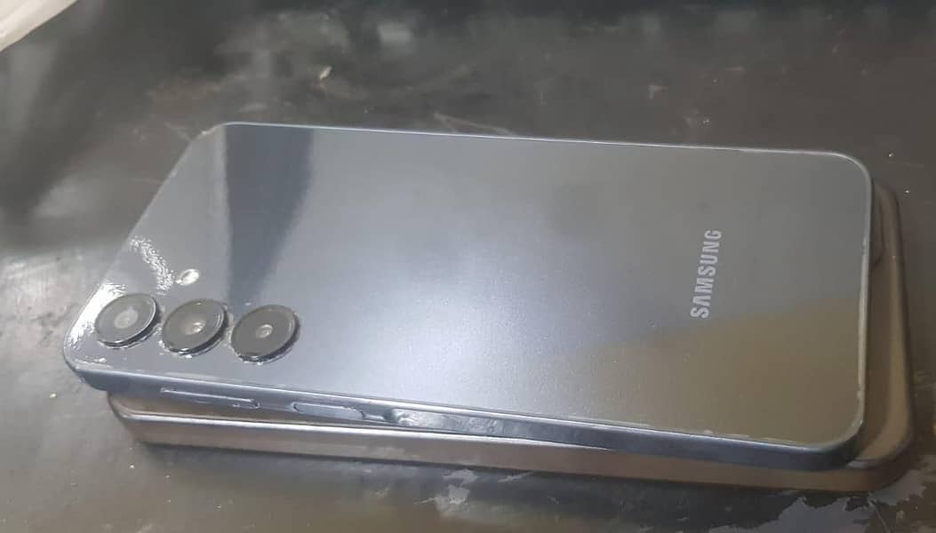Samsung Mobile A16 6