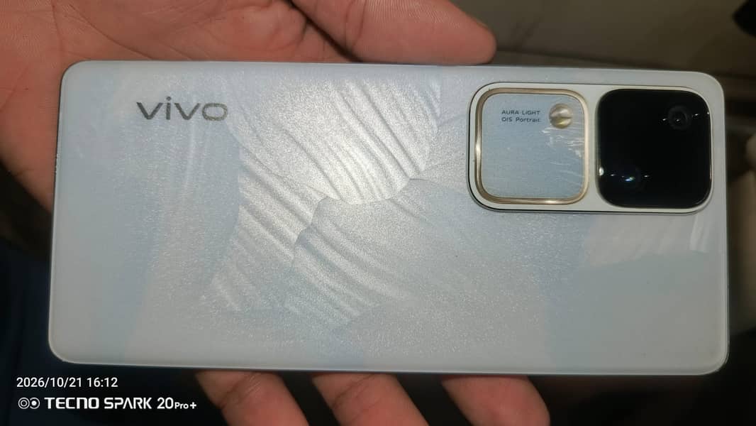 Vivo V30 0