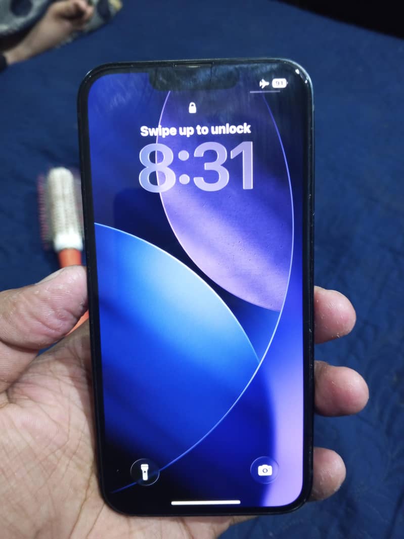 Apple iPhone 13 2