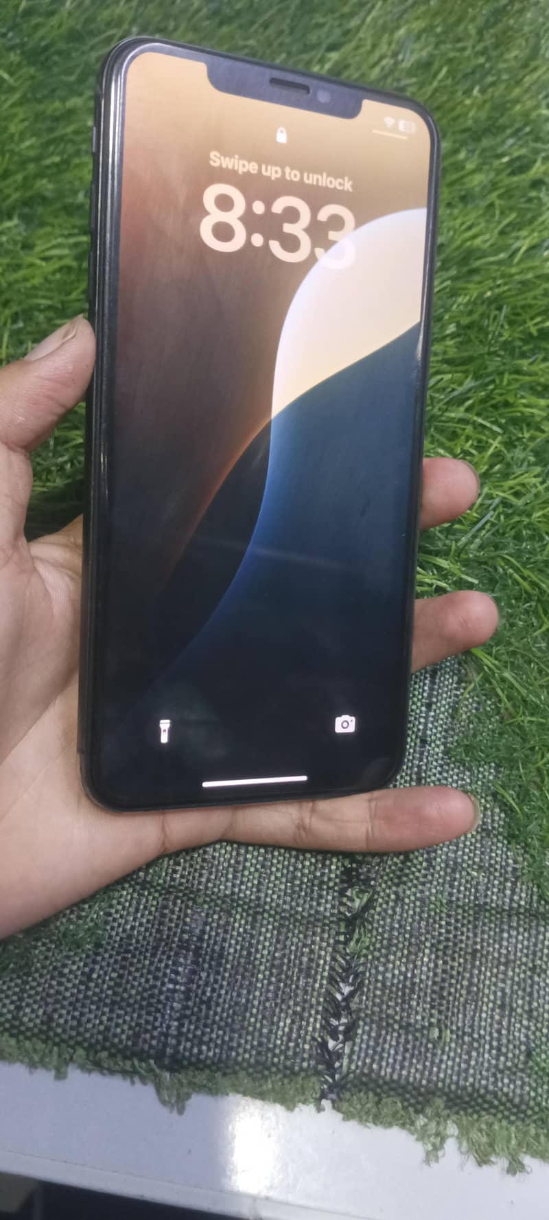 Apple iPhone XS Max 1
