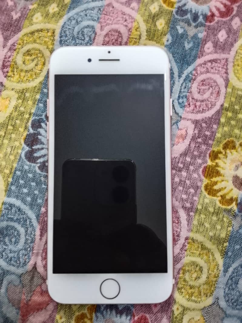 Apple iPhone 7 0