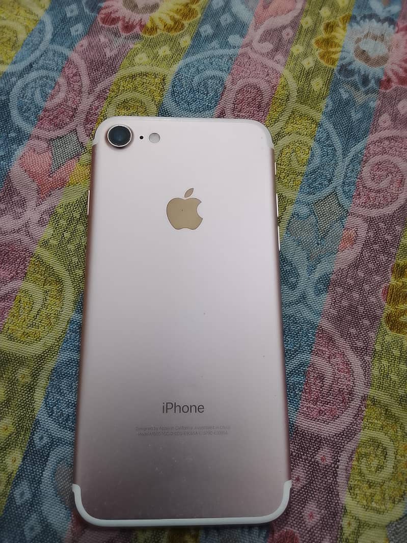 Apple iPhone 7 1