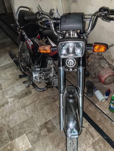 King hero 2025 model
