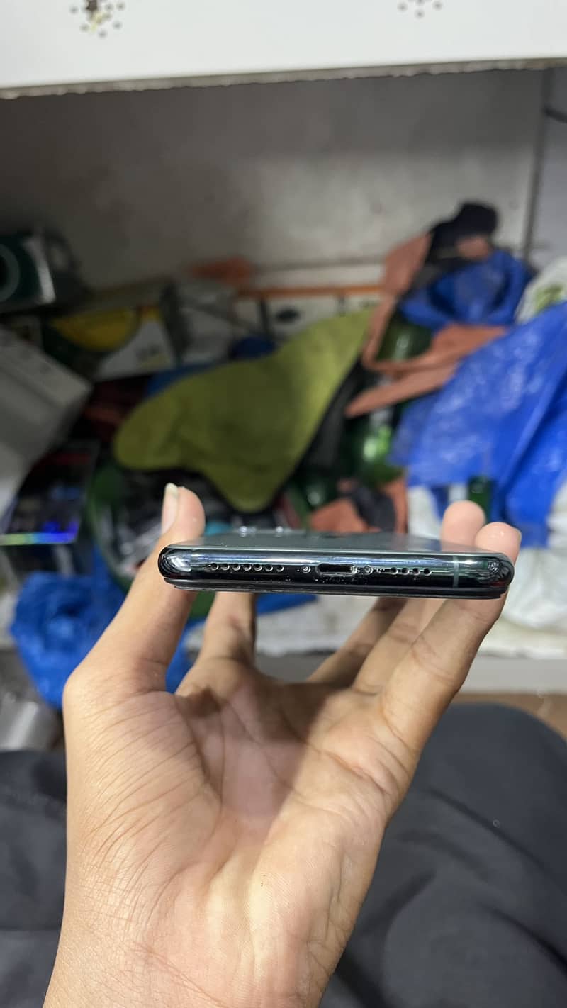 Apple iPhone 11 Pro Max 5