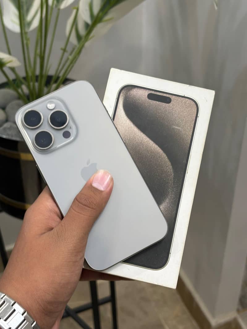 IPHONE 15 PRO 7