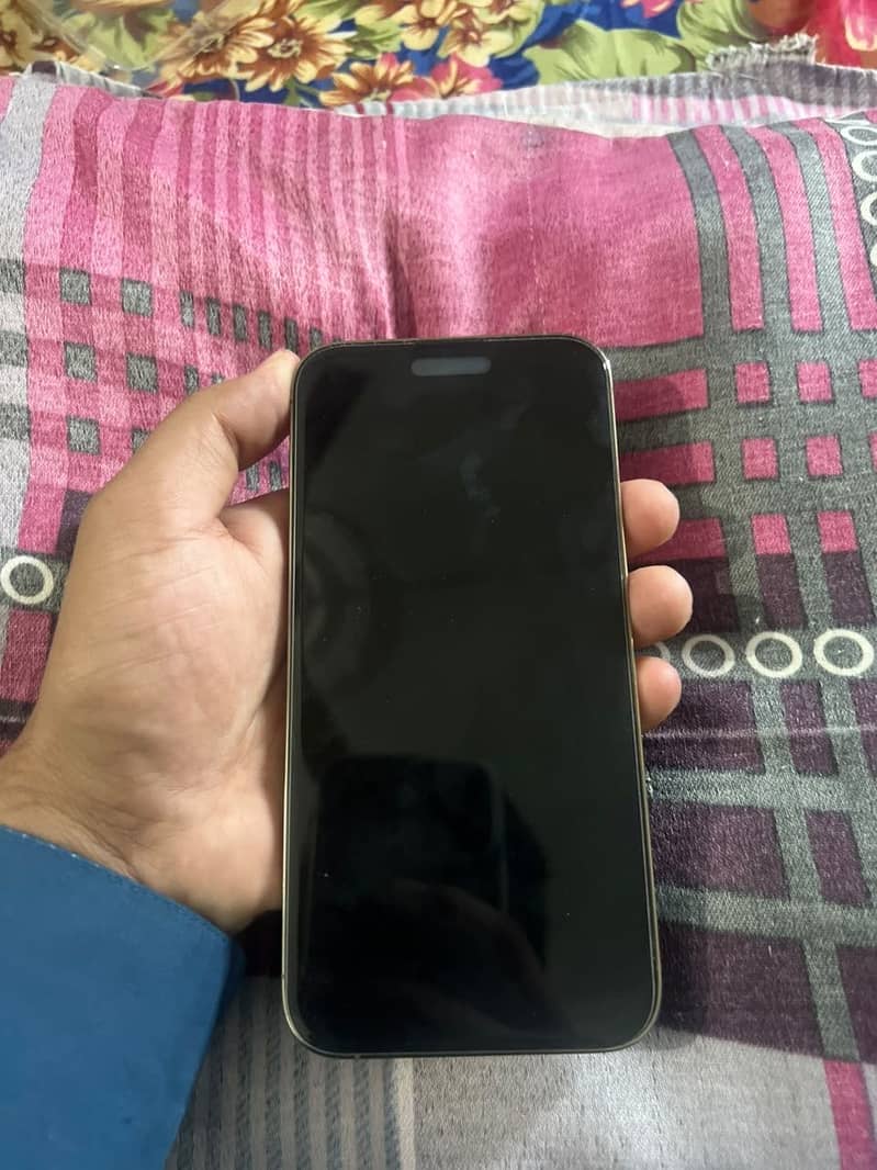 Apple iPhone 14 Pro Max 6
