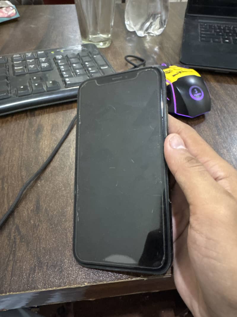 Apple iPhone XR 3