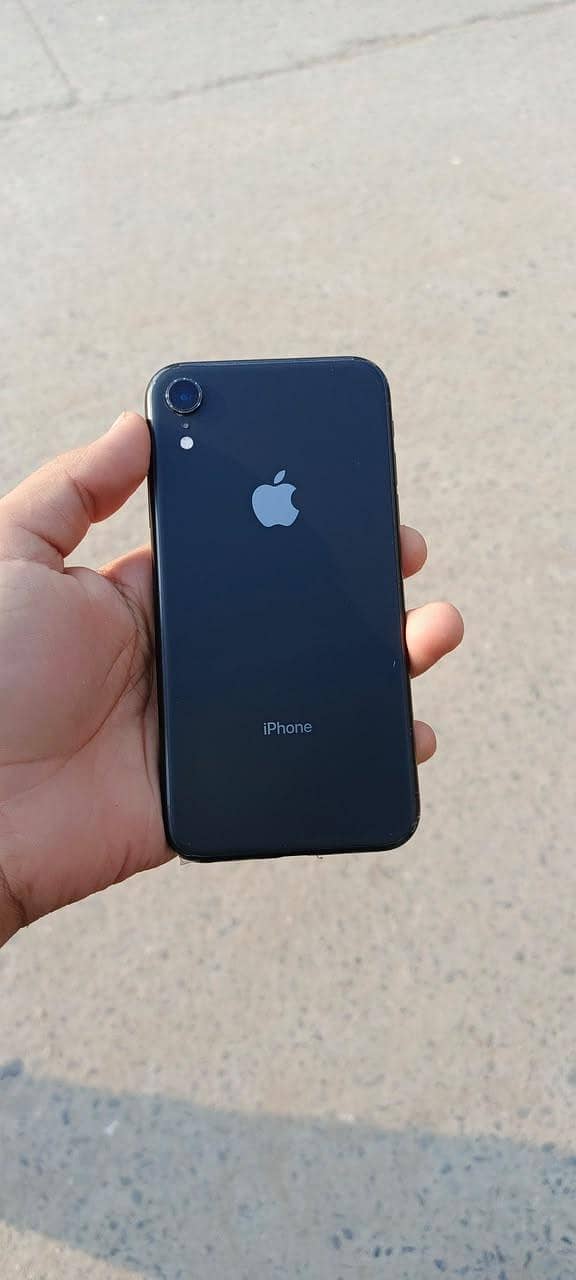 Apple iPhone XR 0
