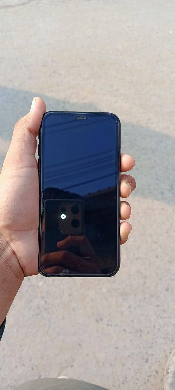 Apple iPhone XR 1