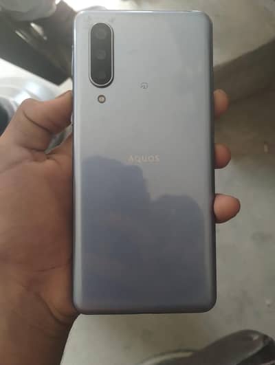 Sharp Aquos Zero5g