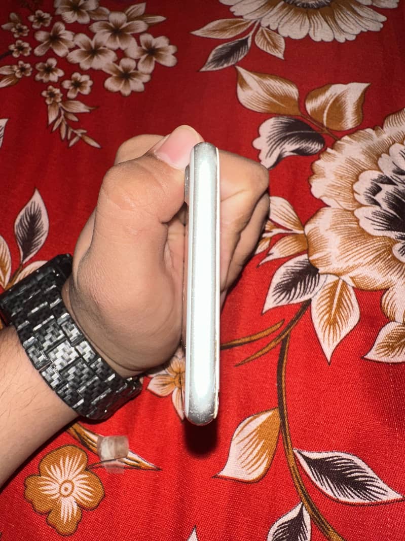 Apple iPhone 7 2