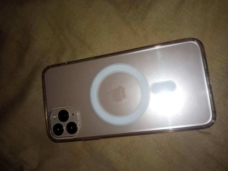 Apple iPhone 11 Pro max 0