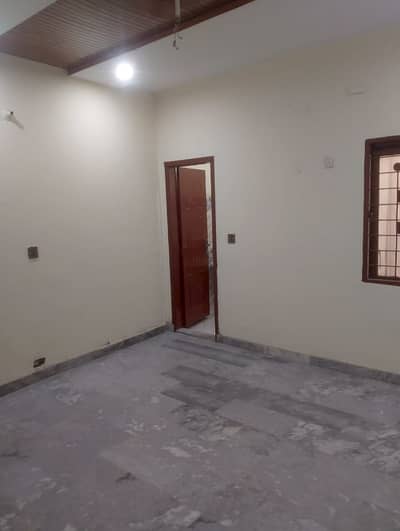 Prime Location 5 Marla Upper Portion For rent In Sabzazar Scheme