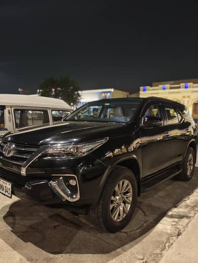 Toyota Fortuner V 2019