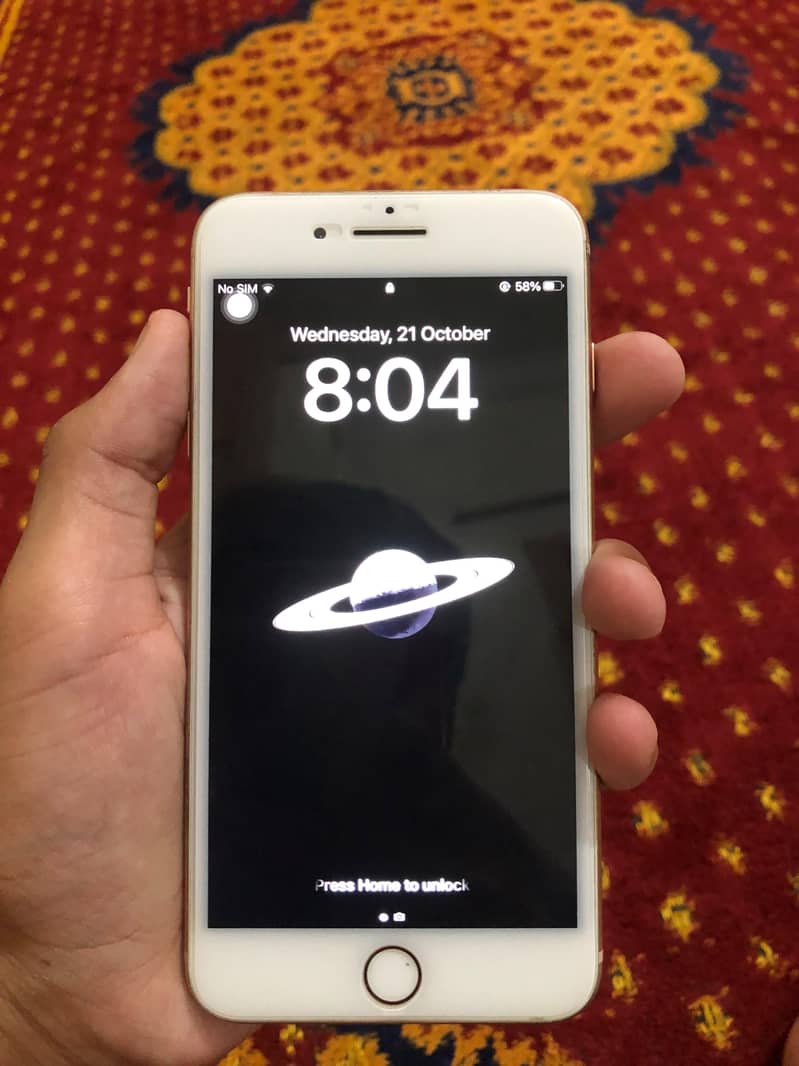 Apple iPhone 8 Plus 4