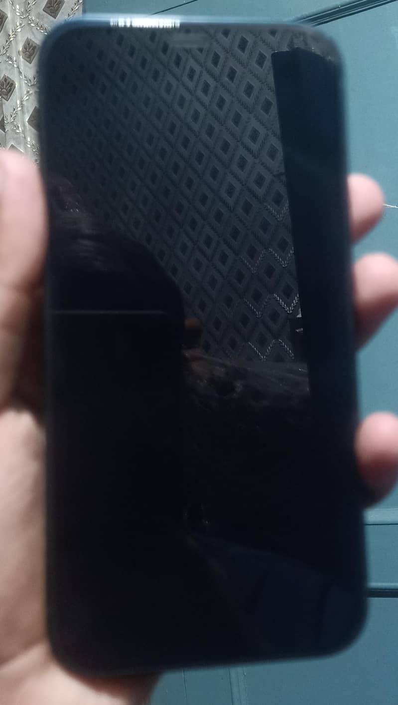 Apple iPhone 12 1