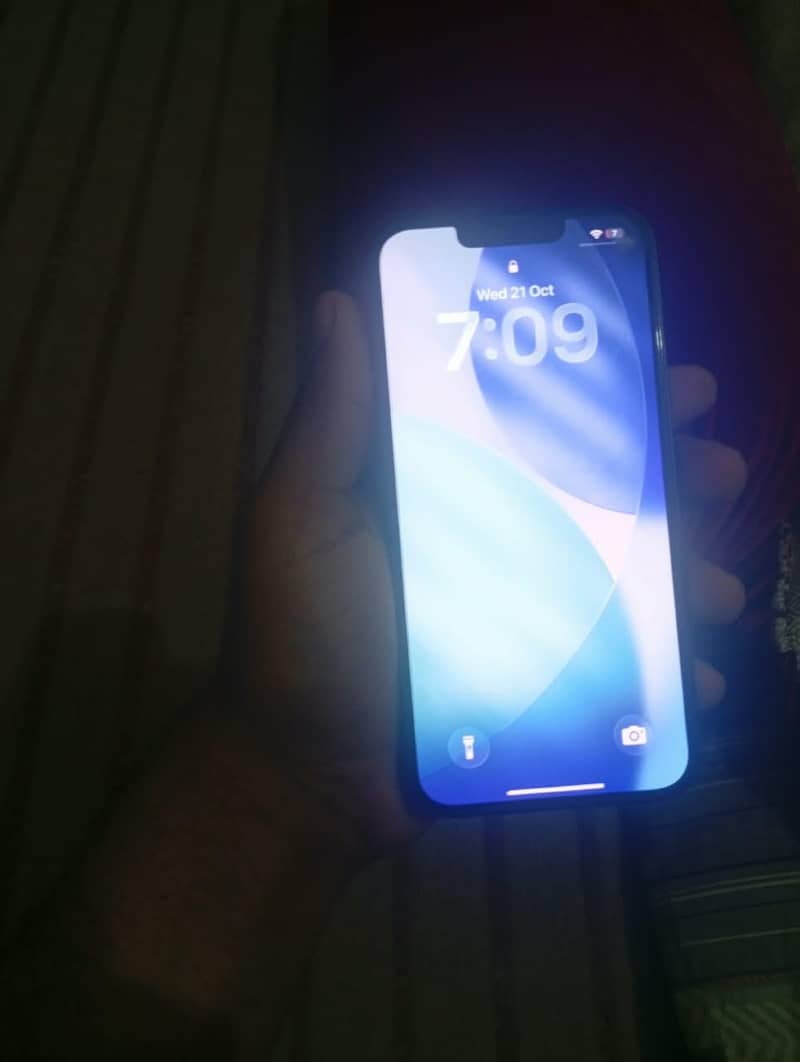 Apple iPhone 14 3