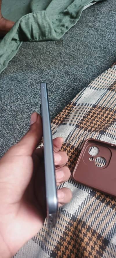Tecno spark 40c with box 4+4/128