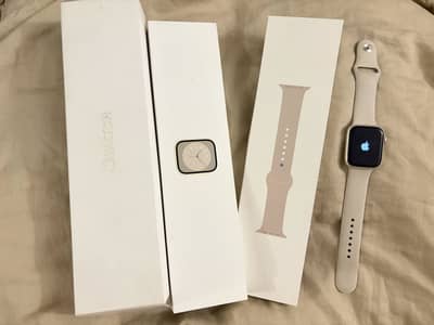 Apple watch series 8