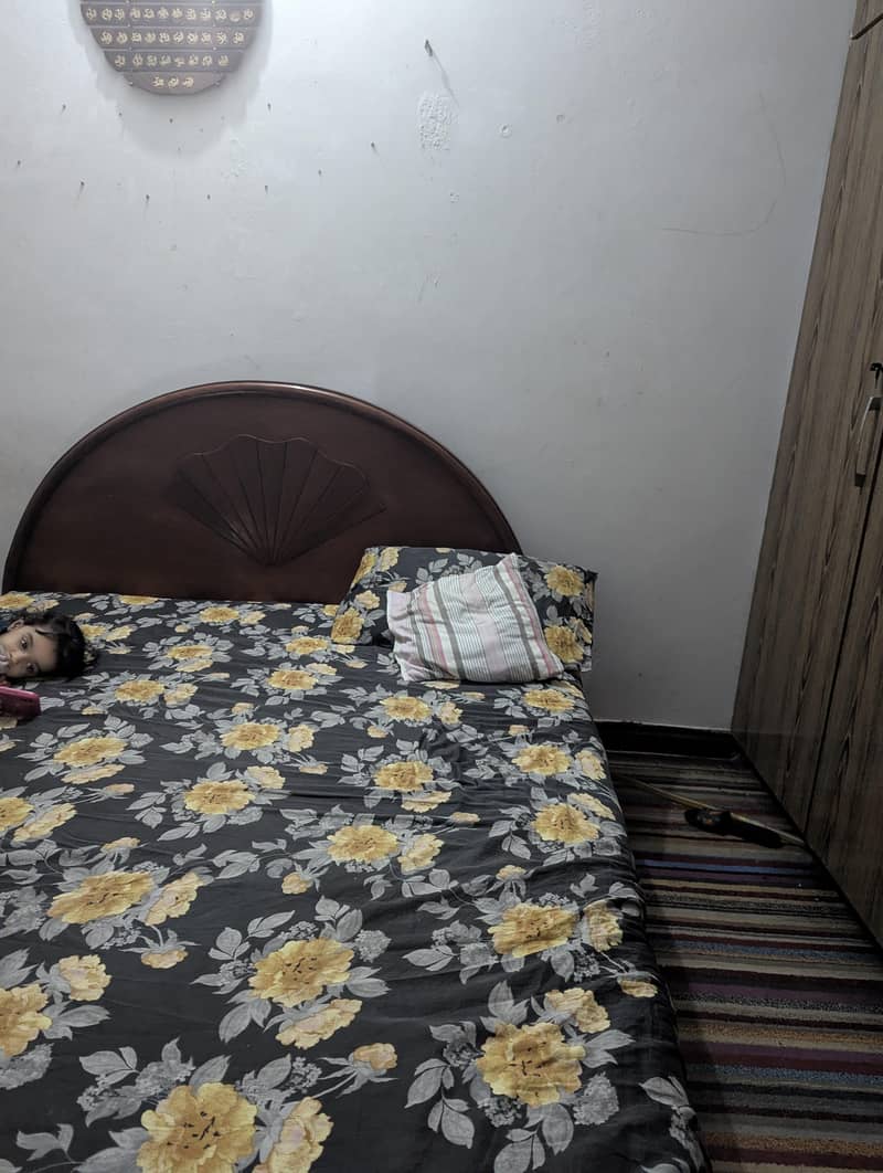USED BED 0