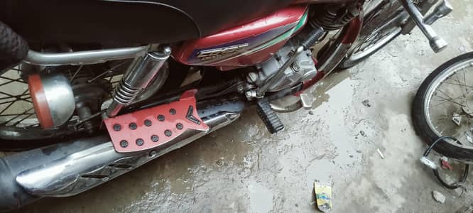 Honda 125 14 model sale exchange bhi ho sakti hai 70 18 model ke sath