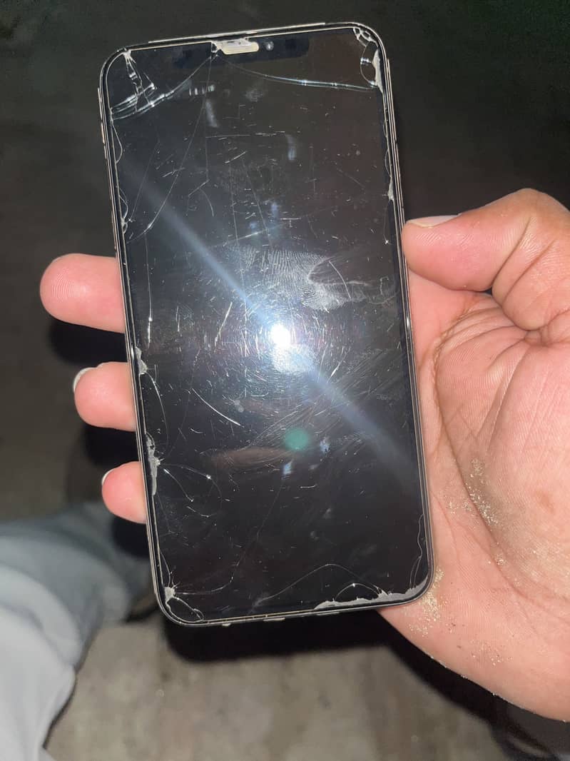 Apple iPhone XS Max 2