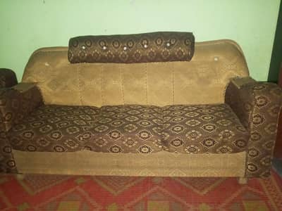 6 sitters sofa set good condition