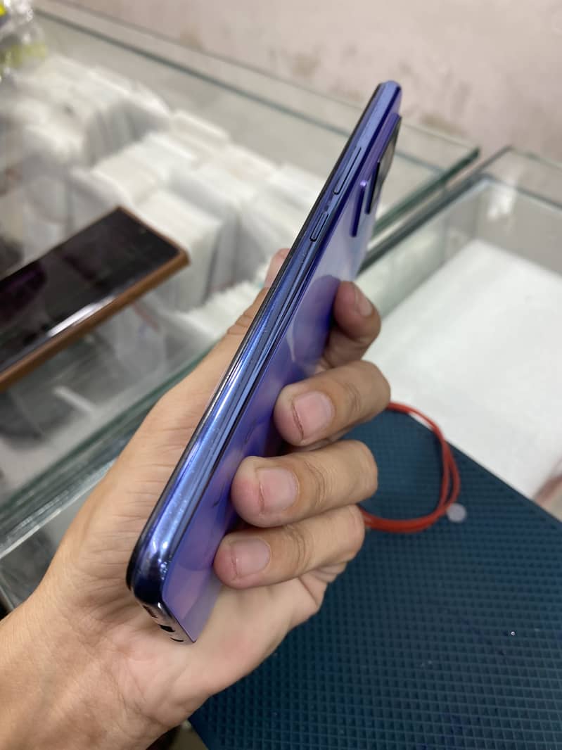 Vivo V21e 1