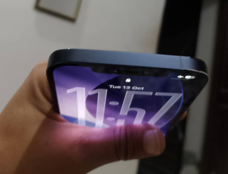 Apple iPhone 12 Pro Max 4