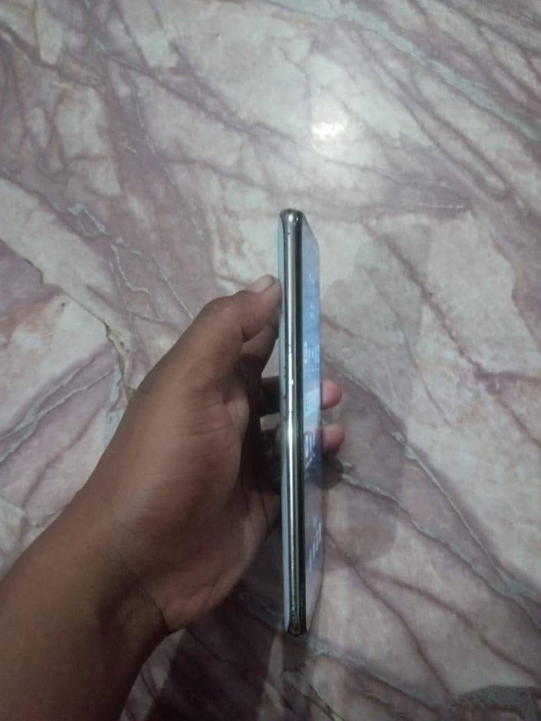 OPPO Reno 2f 2